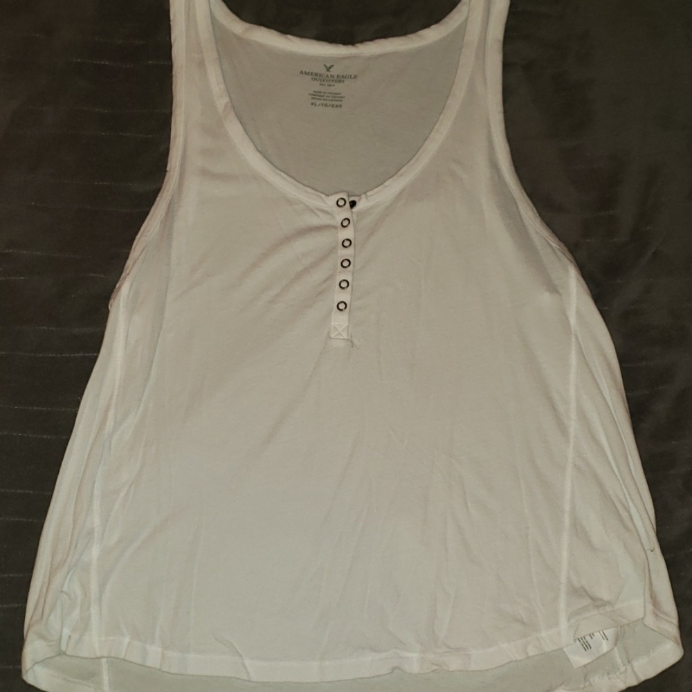 American Eagle destroy Henley tank